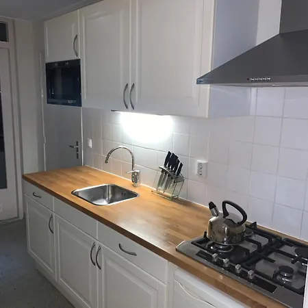 Keycityroom Near Amsterdam & The Hague Homestay *